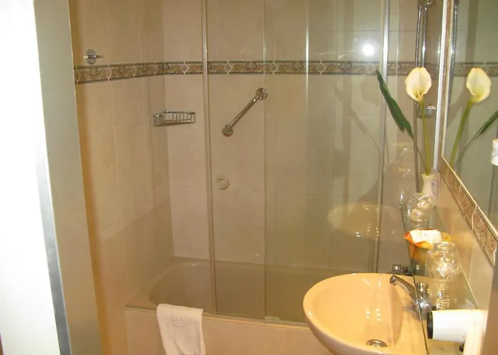 Bahia Guest house San Sebastian